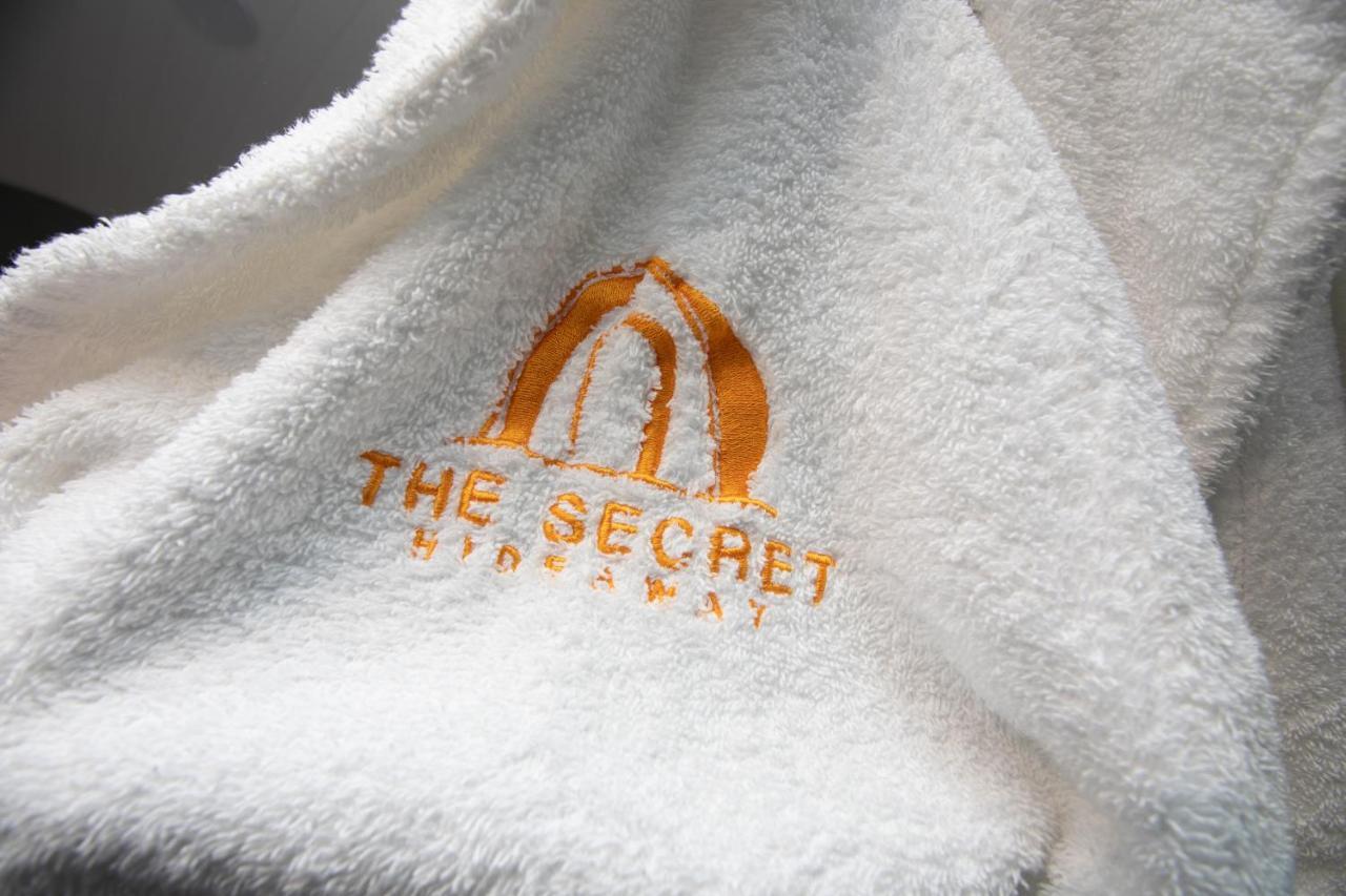 The Secret Hideaway Penicuik Exterior foto